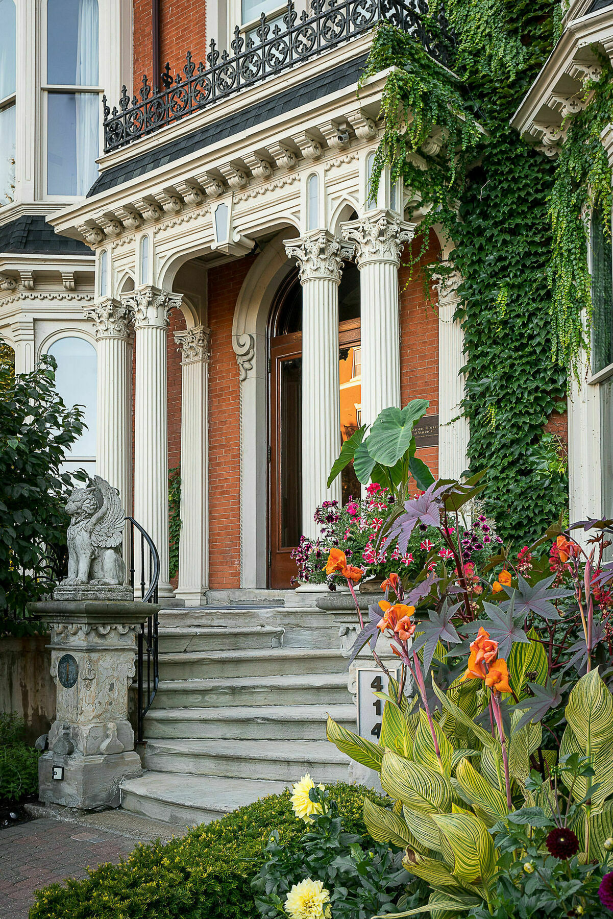 The Mansion On Delaware Avenue Hotel บัฟฟาโล ภายนอก รูปภาพ
