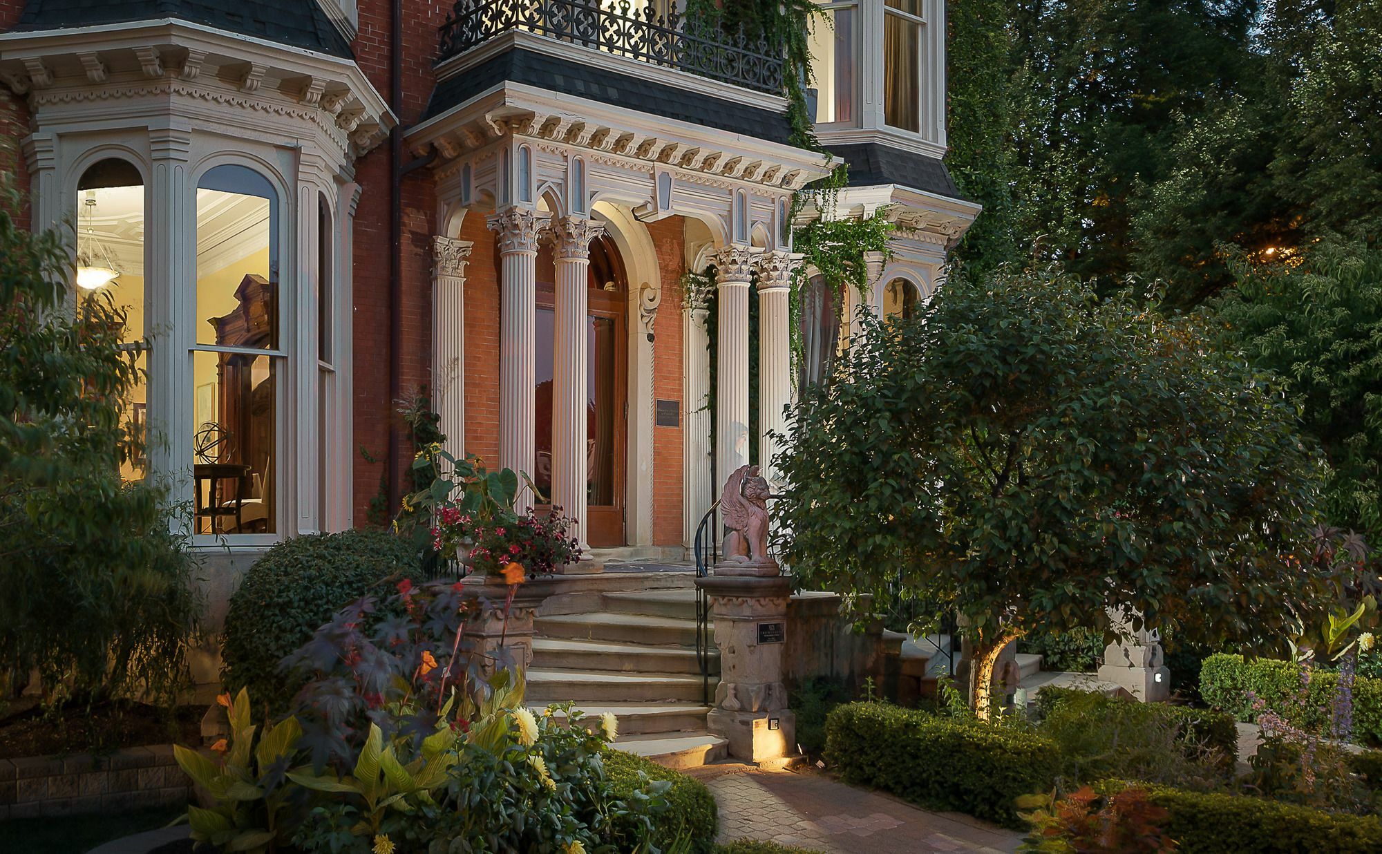 The Mansion On Delaware Avenue Hotel บัฟฟาโล ภายนอก รูปภาพ
